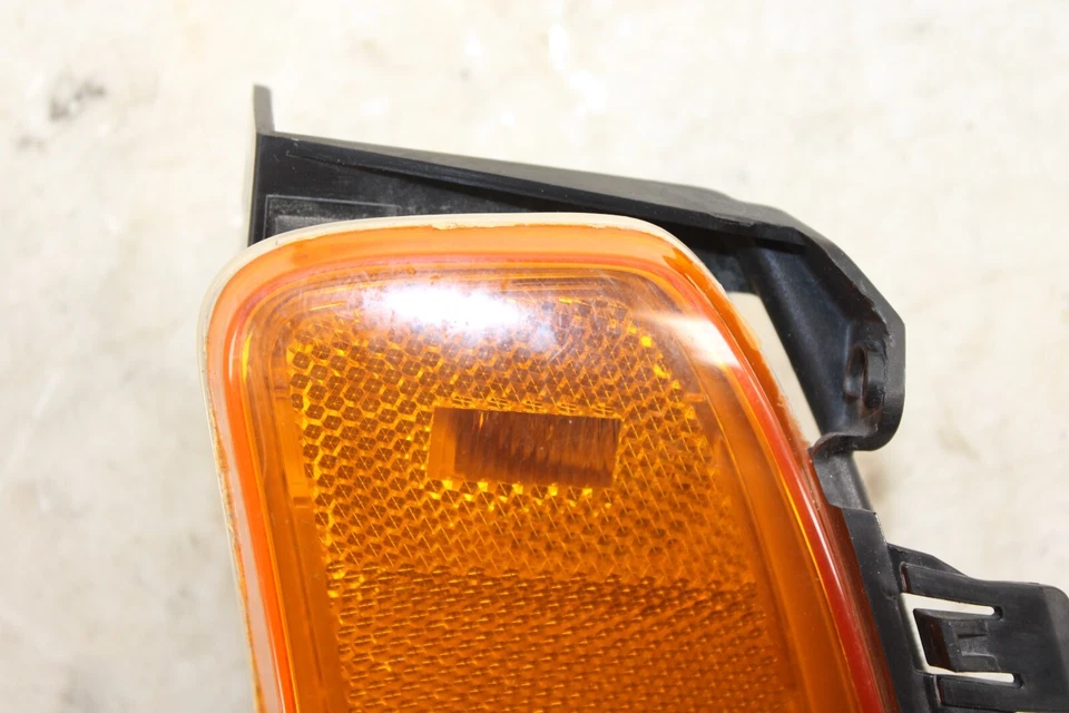 2013-2015 Mazda MX-5 Miata lâmpada de sinalização frontal esquerda NP06515F0 FABRICANTE DE EQUIPAMENTO ORIGINAL JA12 - Imagem 2 de 4