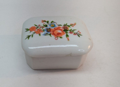 Vintage Royal Worcester Porcelain ROSE Trinket Box White Floral Removable Lid
