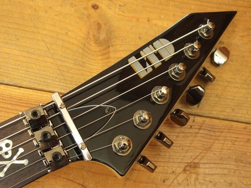 ** LTD / ESP Kirk Hammett KH 202 * Juego de PU Seymour Duncan Blackouts ** - Imagen 17 de 24
