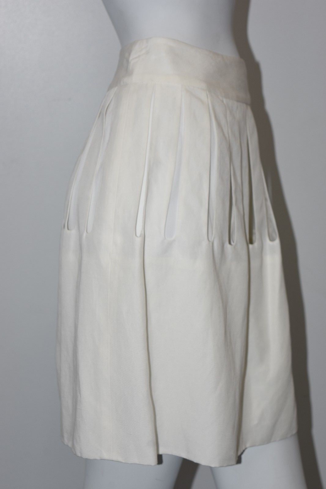 NEW Diane von Furstenberg DVF Mini Skirt Cut Out White linen Tencel 2