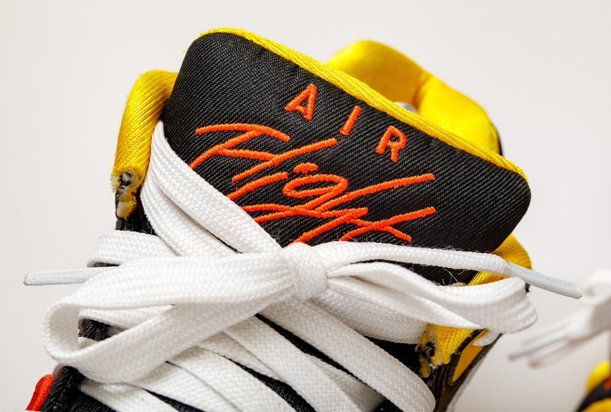 Nike Air Flight 89 RAYGUNS Mens Sizs 7.5 Black Orange Yellow 