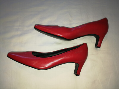 Rote Leder-Pumps; Marke:Venturini; Obermaterial und Futter echt Leder, 4cm Absat