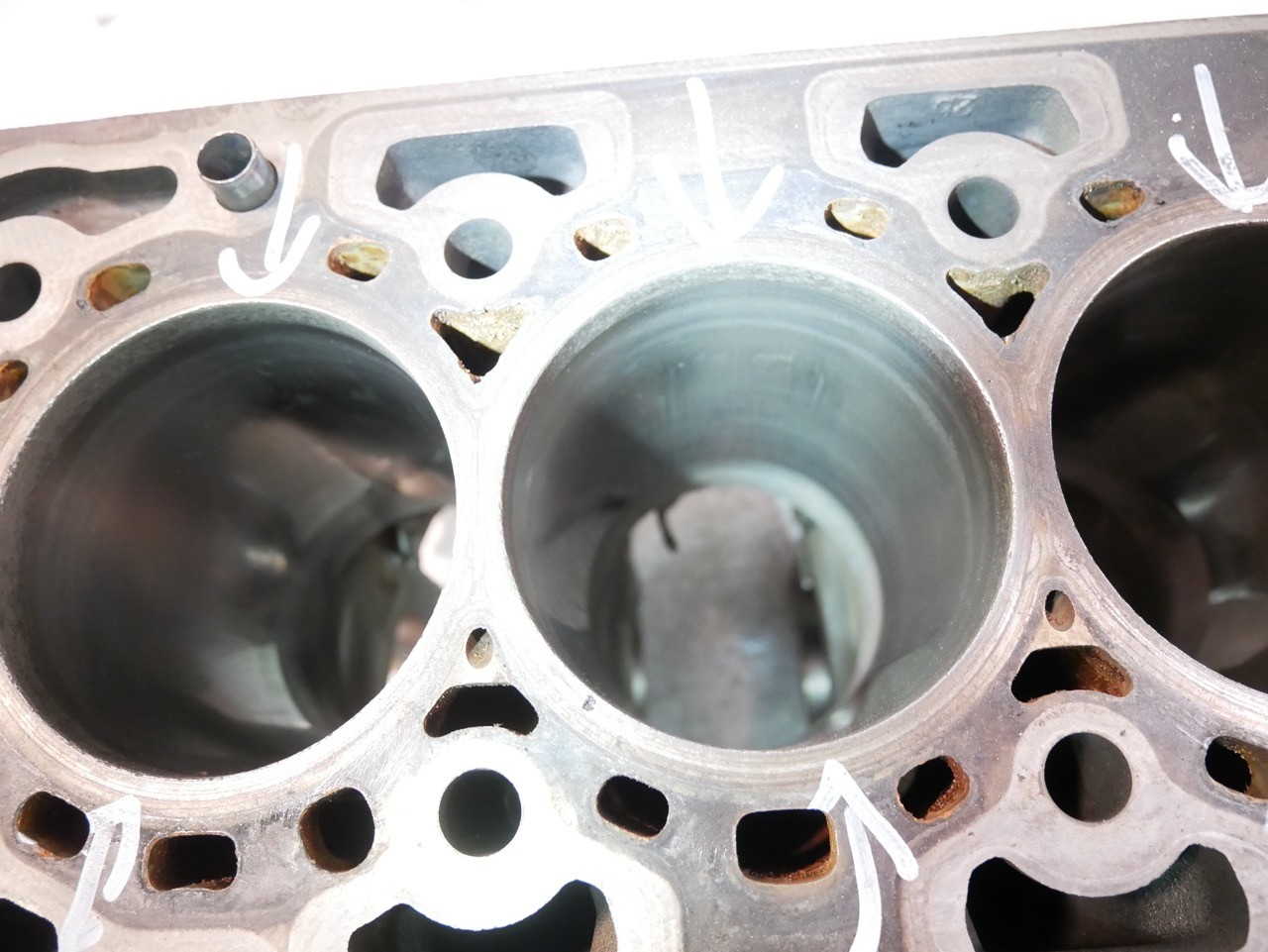 Defective engine block for Ford Transit Tourneo 2.0 EcoBlue YLF6 GK2Q-6015-AD