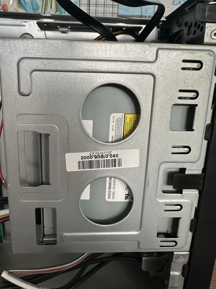 PC DESKTOP ACER XC-704 J3060 RAM 8GB HDD 1TB - Immagine 3 di 4