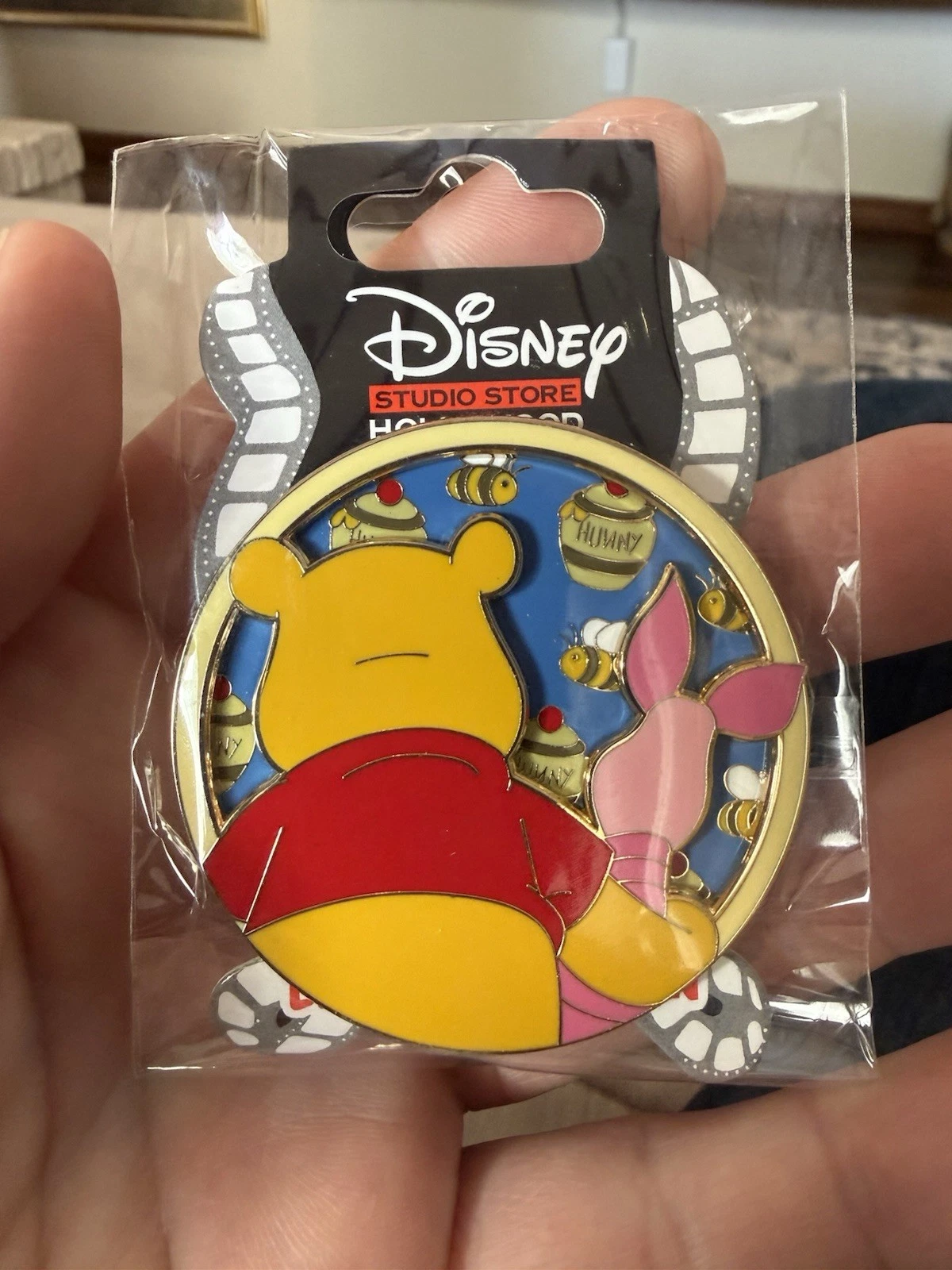 A2 Disney 2021 DSSH Friendship Pals Pooh And Piglet LE 400 Pin