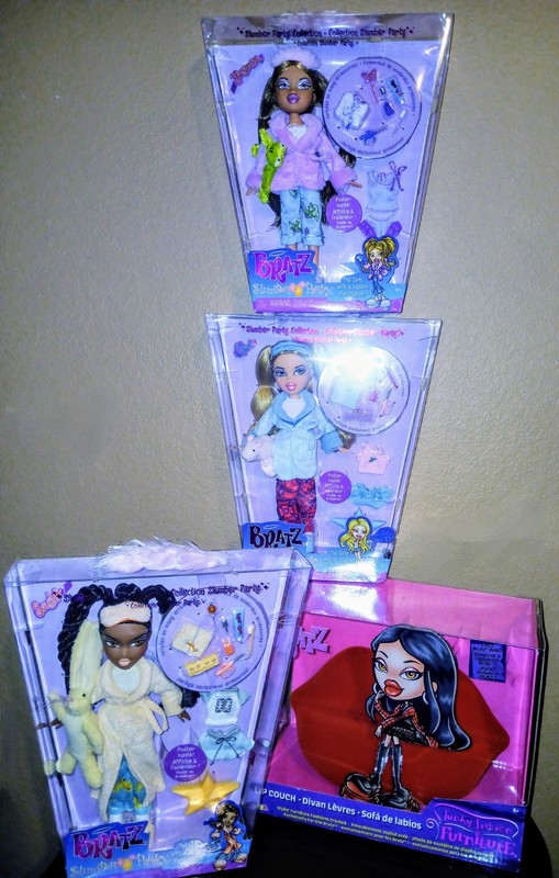 Bratz Slumber Party Cloe/Yasmin/Sasha Lot Of 3 + Lip 💋  Couch NEW