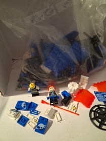 LEGO 6983- Space- Ice Planet 2002- Ice Station Odyssey-Incomplete (see descrip)