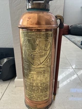 THE ELK HART COPPER BRASS FIRE EXTINGUISHER  VINTAGE ANTIQUE  ORIGINAL CONDITION