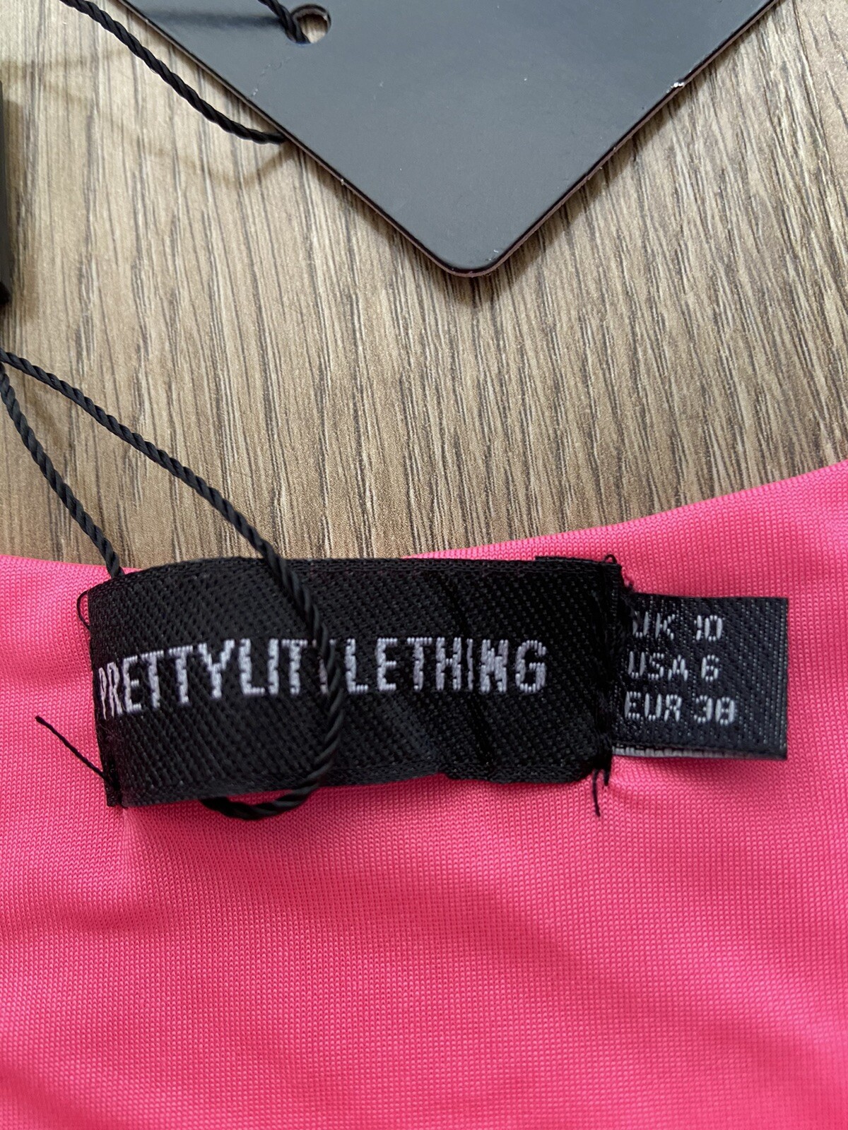 BNWT Women’s Pretty Little Thing fluorescent pink sleeveless bodysuit