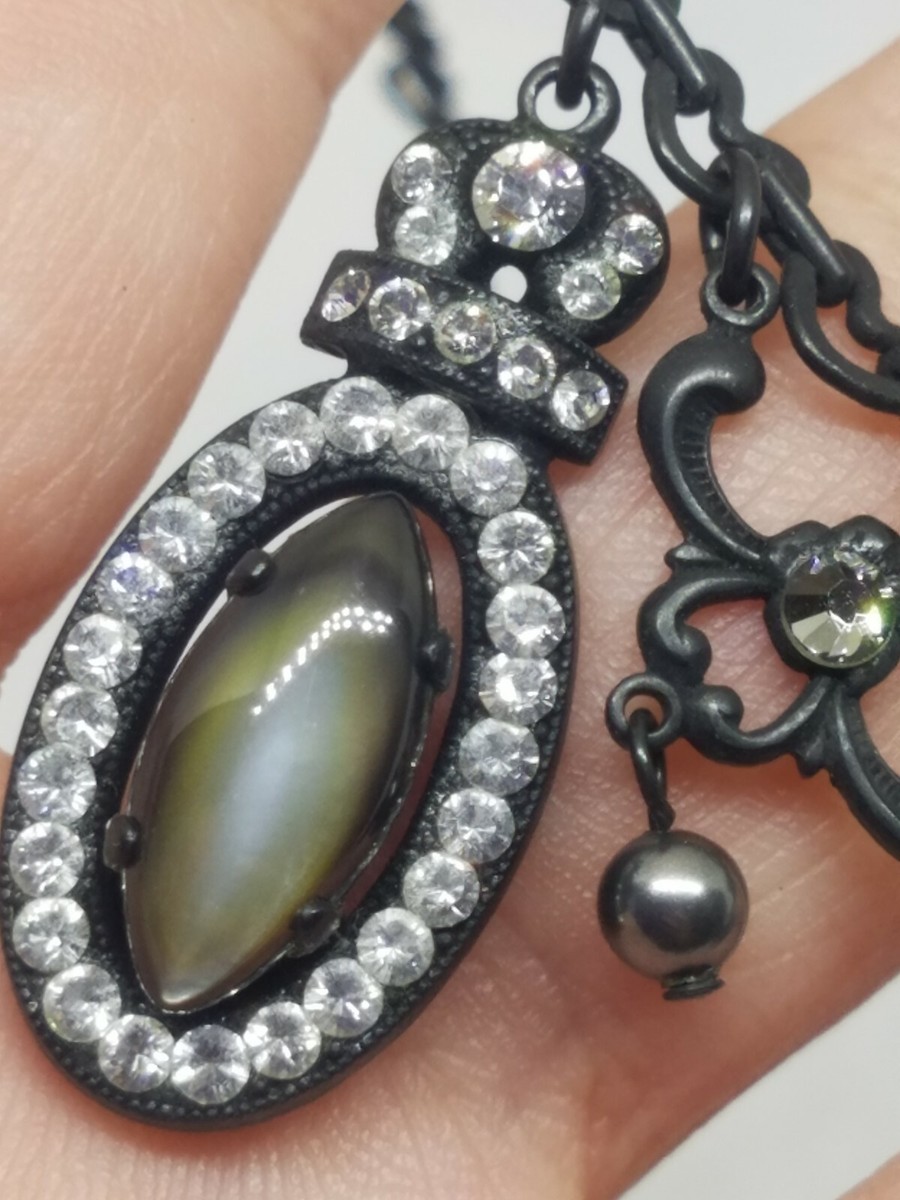 JACQUELINE SINGH Paris Mop Rhinestones Black Finish Heart Necklace 