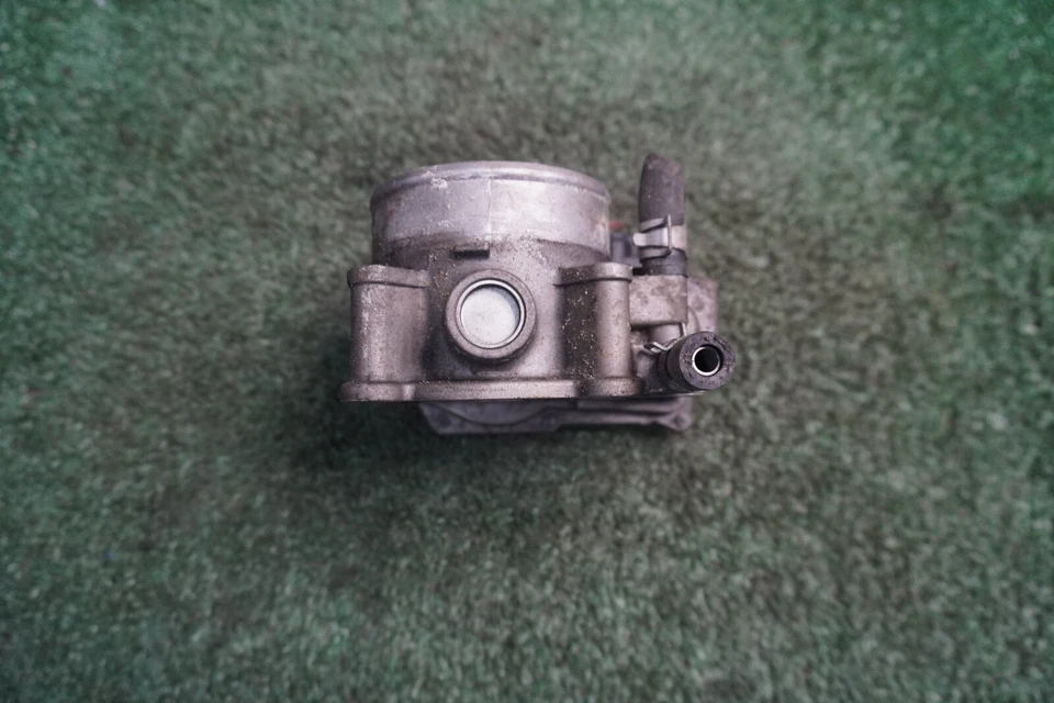 Nissan Titan 2007 2008 2009 5,6 L carrocería del acelerador OEM 161197S000 Foto 3 de 4