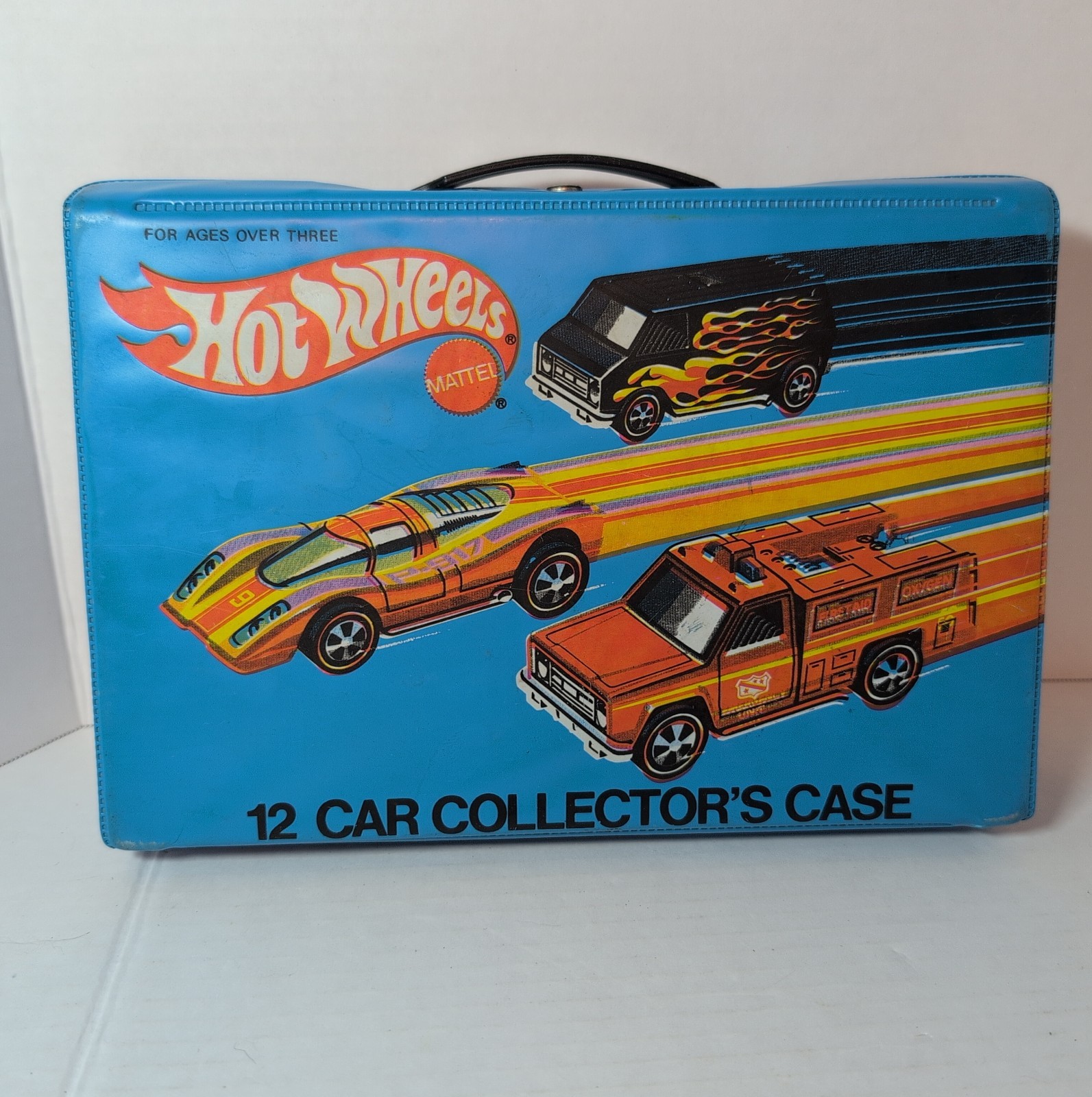 VINTAGE Hot Wheels Redlines 12 Car Collector’s Case GOOD CONDITION w/ 5 Cars
