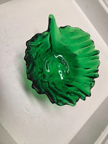 Vintage Blenko Art Glass Cabbage Leaf Bowl Salad Dish Emerald Green 6” #838S