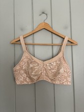 Wacoal Awareness Full Figure Seamless Wire Free Bra Size 42D Sand Adjustable