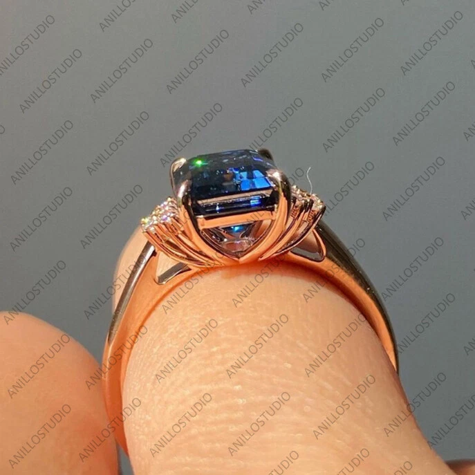Anillo de plata de ley 925 con banda de diamantes y zafiro azul talla esmeralda de pera de 8x10 mm Foto 3 de 3
