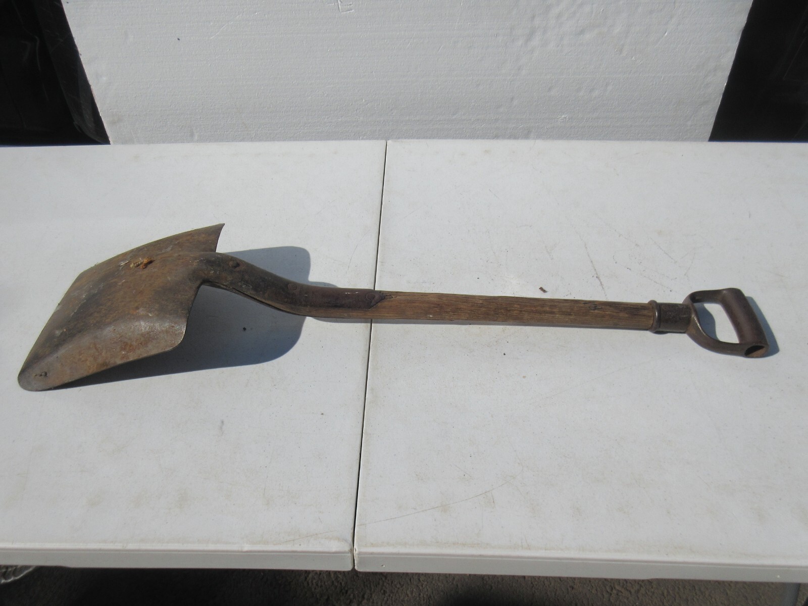 ANTIQUE BOLTON & JOHNSON COAL SHOVEL CAST IRON HANDLE BALDWIN COAL