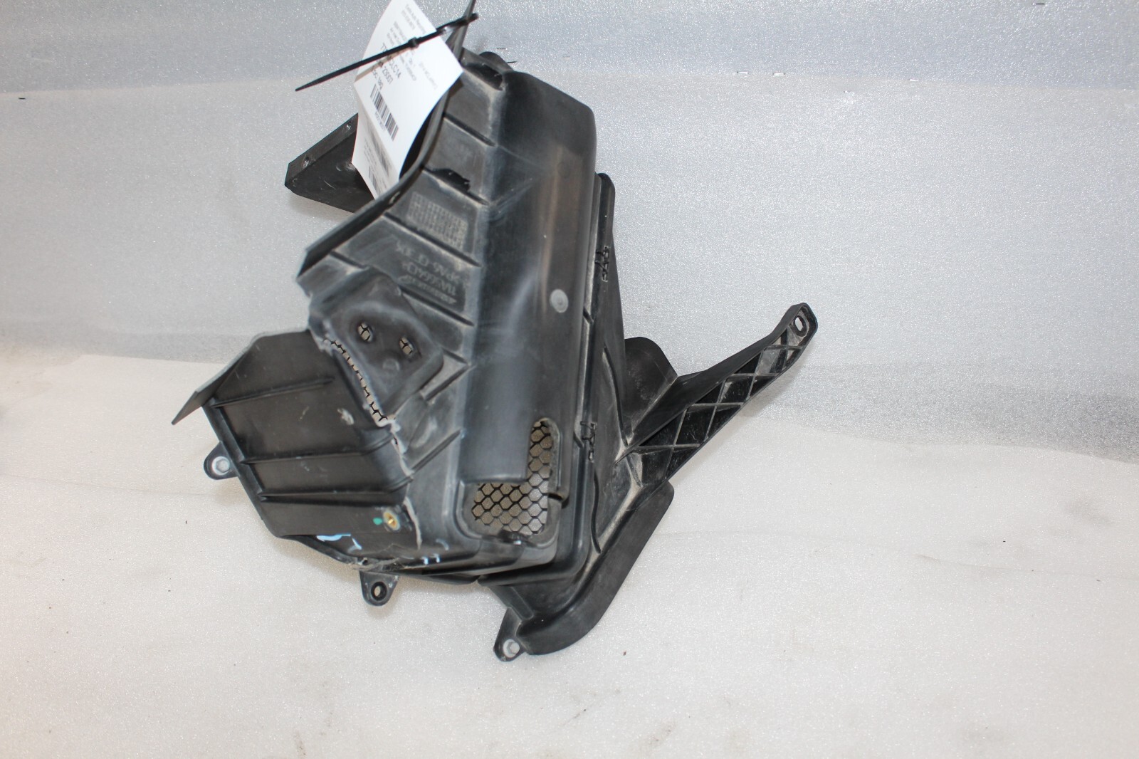 McLaren MP4-12C, RH, Right, Front Upper Air Duct, Cracked, Used, P/N 11A5664CP