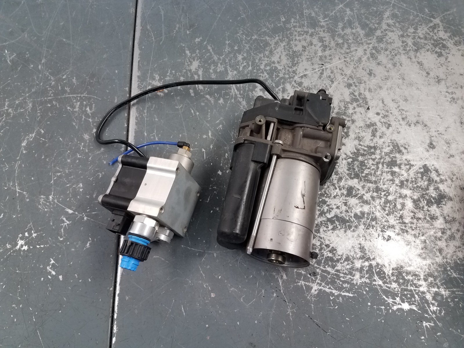 2018 Lamborghini Huracan Performante Air Lift Compressor  #10001 M1