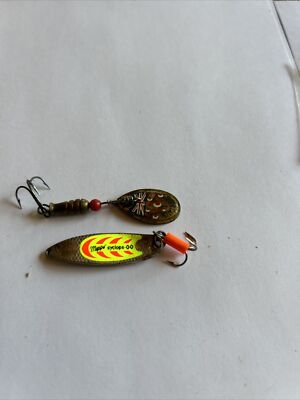 Mepps Syclops Lure & 1 Other Min-spin Lure