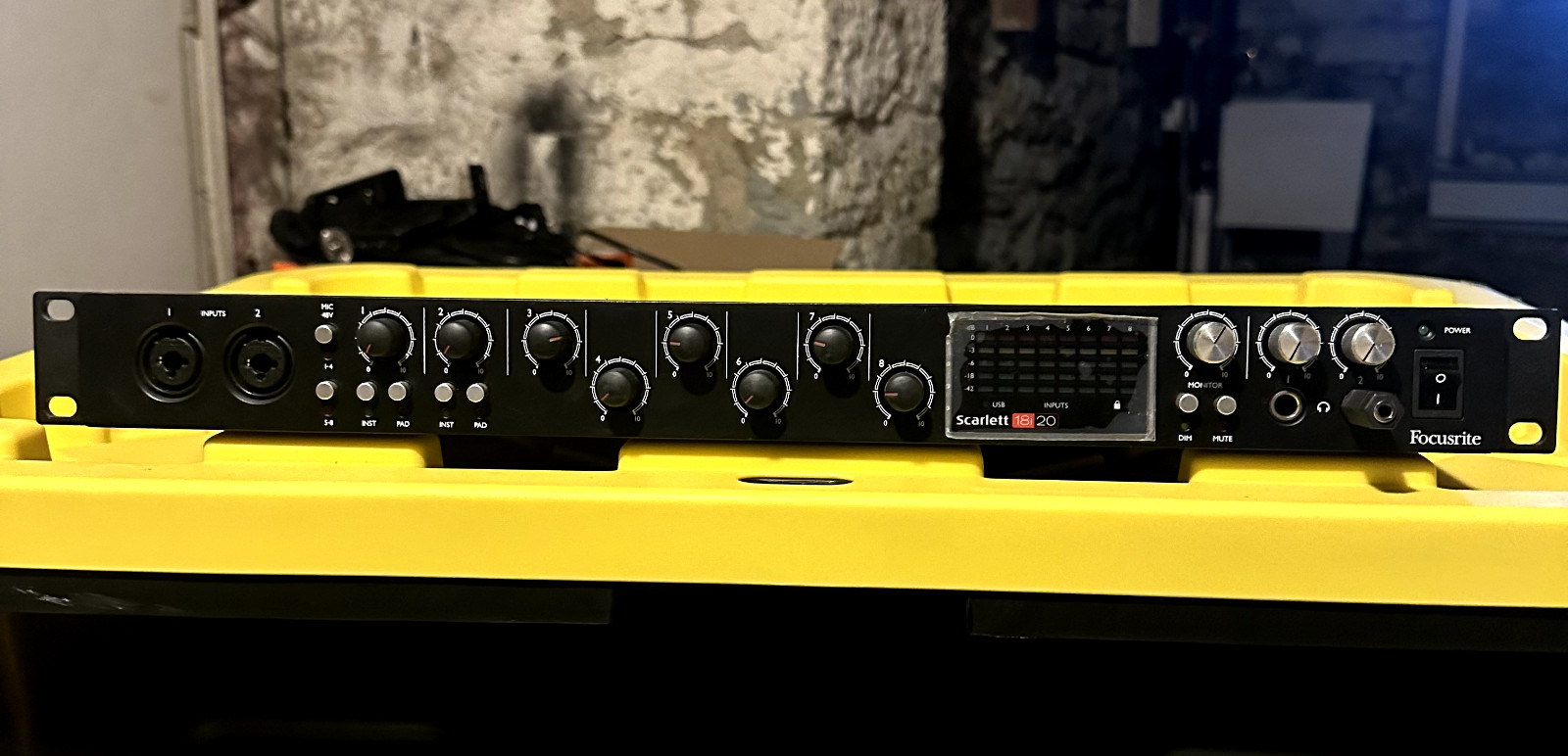 Focusrite 18i20 (2nd Gen) 2Uラック付】Focusrite Scarlett 18i20 G2