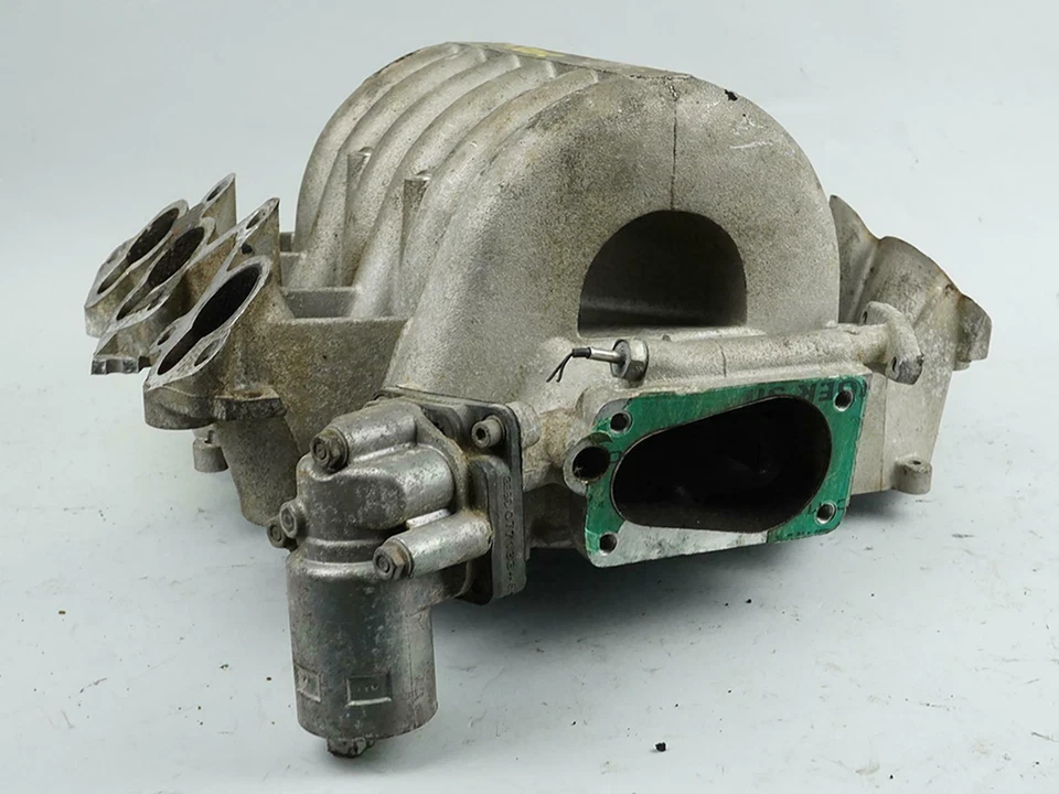1995 - 1998 Audi A6 2.8L At Upper Air Intake Manifold Engine Compartment Oem - Image 3 of 4