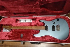 Ibanez Metallic Blue E-Gitarre mit Hartschalenkoffer