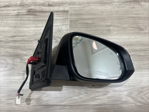 Mirror RH-Rav4 2015-18  Turn Signal Blind Spot Detection Paint to Match Mirror