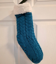 Women  s Blue/White Cable Knit Slipper Socks Faux Fur Lined Non-Slip One Size