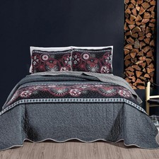 3-Piece California Cal King Size Wave Edged Oversized Quilt Set