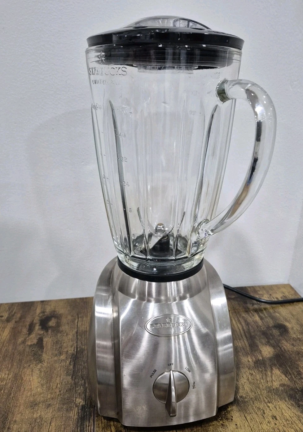 Starbucks 500-Watt Stainless Steel Blender 181822 48oz Powerful High Quality
Opens in a new window o
