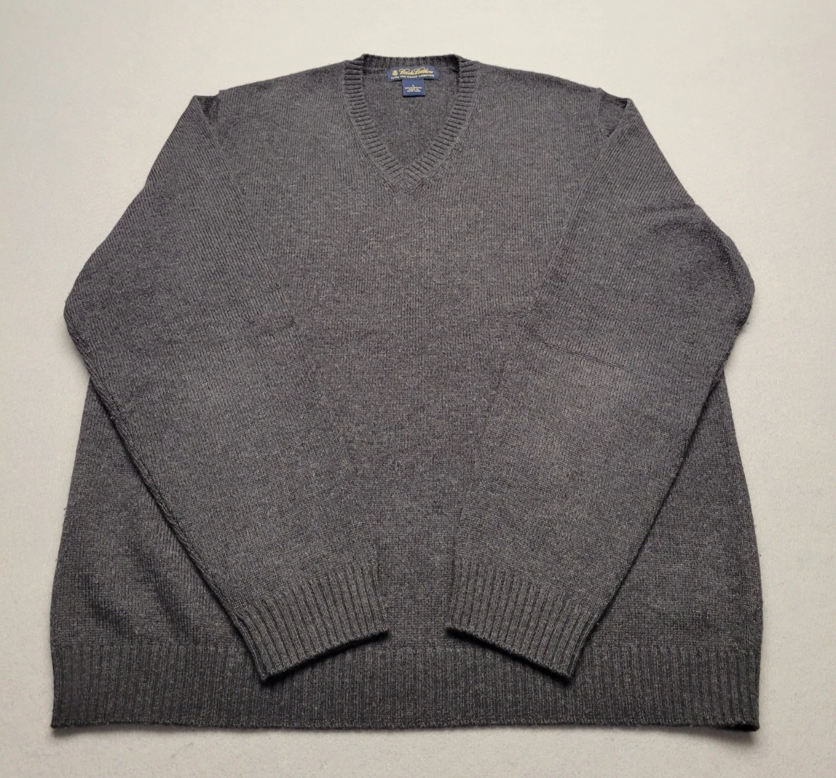 Brooks Brothers Men's Charcoal Extra Fine Italian Lambswool V-Neck Sweater Sz L