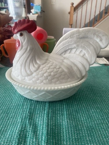 Vintage Westmoreland Milk Glass Rooster On Nest HON Stamped WM