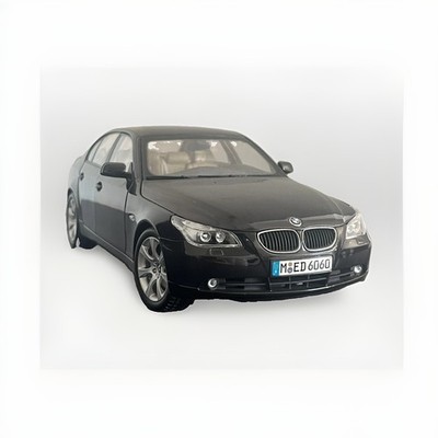 Kyosho 1/18 BMW 5er E60  ohne OVP