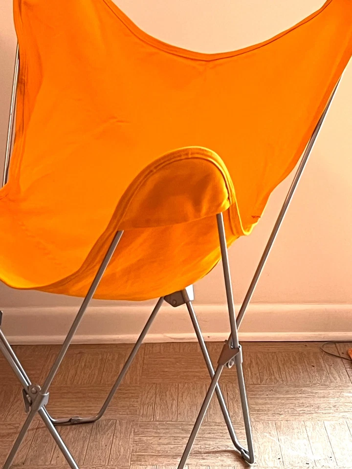 Silla Plegable de Metal Vintage BUTTERFLY Años 90 Cubierta de Lona Naranja - Bonita Foto 4 de 4
