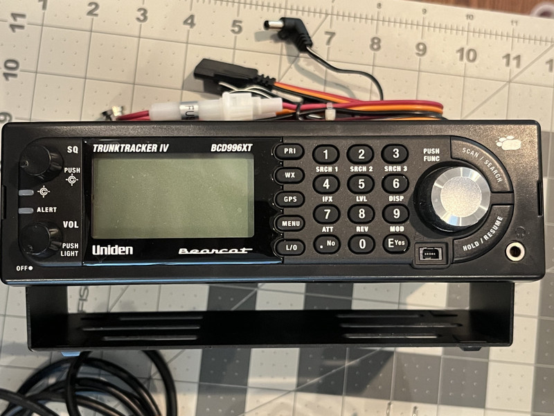Uniden Bearcat BCD996XT Digital Trunktracker IV Mobile Base Scanner