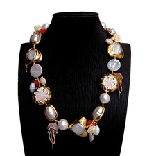Cultured White Pearl Sea Shell Pearl Charm Statement Necklace Choker Designer