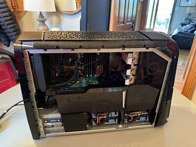 【使用少美品】 DELL ゲーミングPC　ALIENWARE AURORA R1 使用少美品】 DELL デスクトップ ALIENWARE AURORA R1 - メルカリ