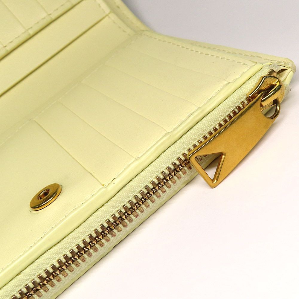 Bottega Veneta Cassette Medium Bifold Wallet Cream Leather Unisex thumbnail 9