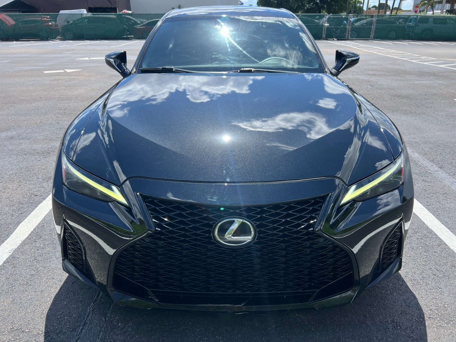 Lexus IS - Image 11