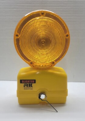 RK BLIGHT6V Premium 03-10-3WAY6V Polycarbonate Barricade Light, 2-Sided