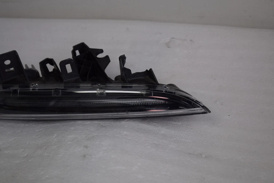 Luz de señal de giro LED derecha Porsche Cayman 2014-2016 OEM de fábrica Foto 3 de 4