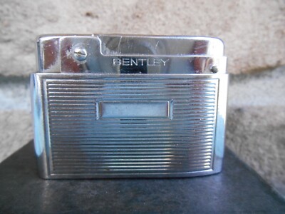VINTAGE BENTLEY CHROME BUTANE TANK CIGARETTE LIGHTER. SPARKS BUT NO LIGHT! 