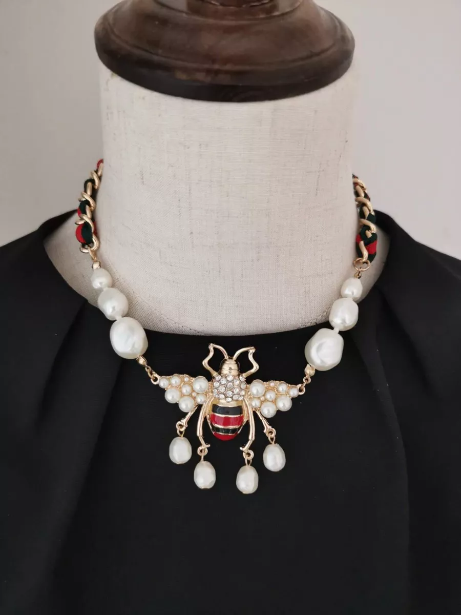 Pearl 2024 bee necklace