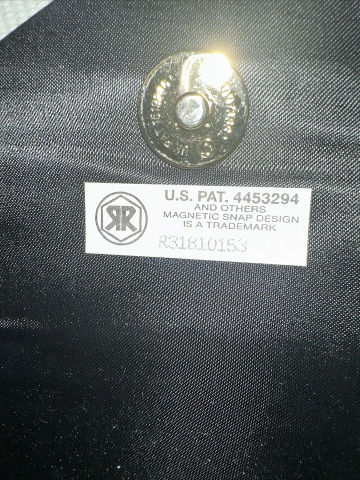 Valerie Stevens - Vestido extravagante preto vintage patenteado borla bolsa preta. - Imagem 2 de 4