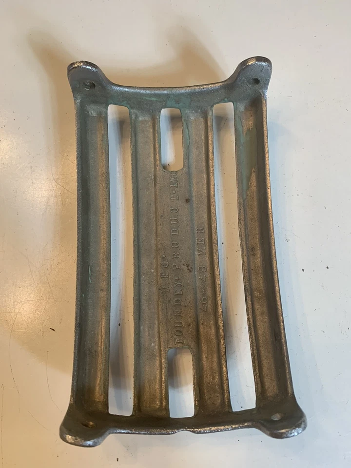 Mercury Eight Grill Center Aftermarket 1946 1947 1948 de Foundry Product Inc Foto 4 de 4