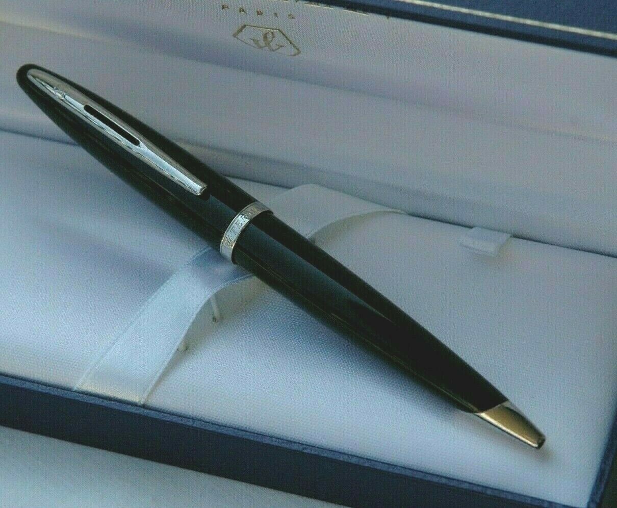 Stylo bille Waterman Carène prestige, l'élégance noire au bureau et en réunion d'affaires