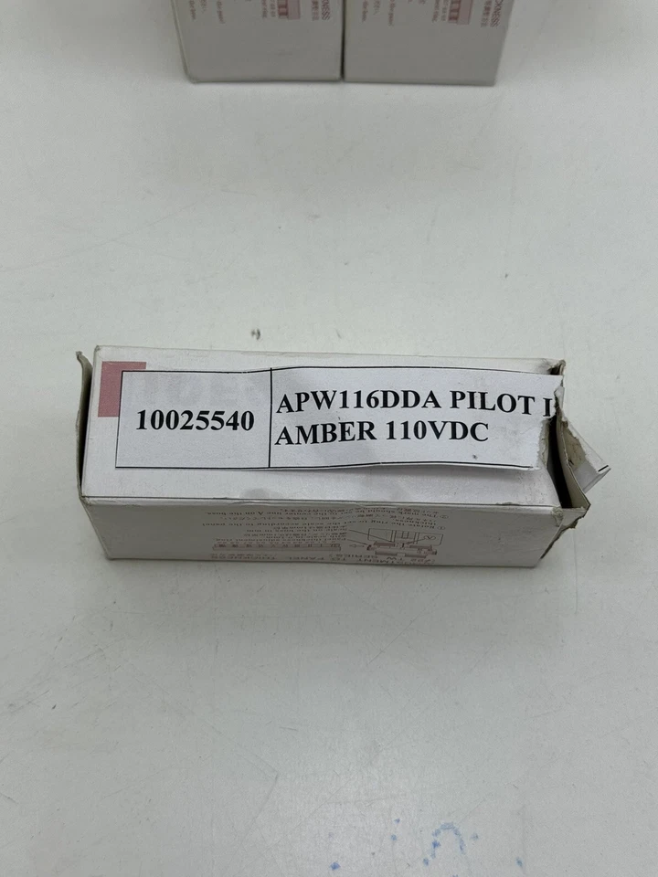 IDEC APW116DDA PILOT LIGHT AMBER 110VDC (LOT OF 13PCS) - Image 3 of 4