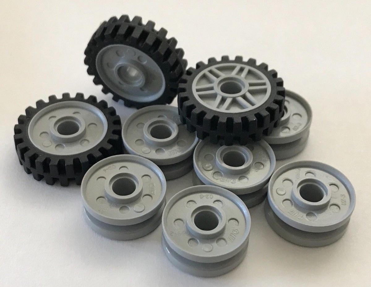 NEW* 8 Lego GRAY Wheel 18mm D. x 8mm FAKE BOLTS & Shallow Spokes