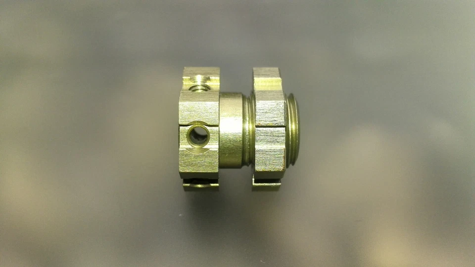 Traxxas Summit 1/10 SLOP STOP Hex Hub 17mm for E-Revo E-Maxx Ultimate HMH Green - Immagine 4 di 4