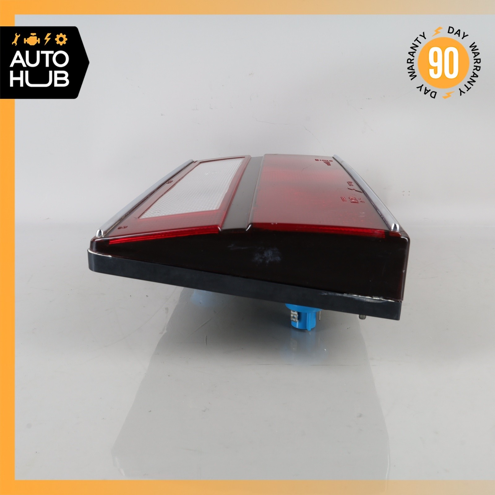 Bentley Eight 1981-1996 Rear Right Inner Tail light